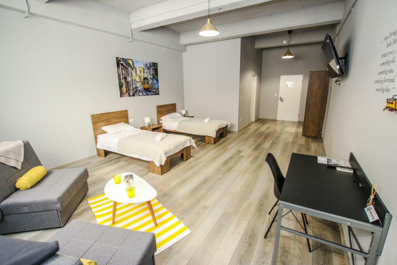 Xxl Rooms Рийека Екстериор снимка